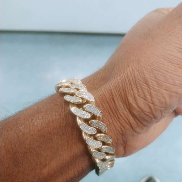 Jewelry - Picture 5 of 5